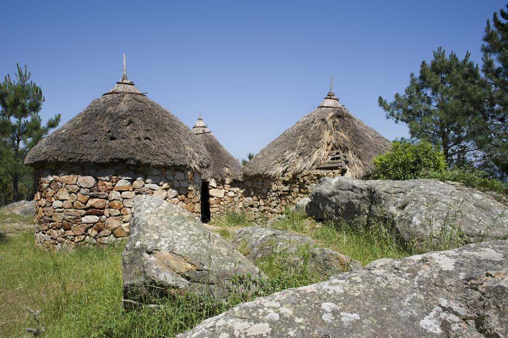 Aldea Os Muinos Guest House As Mirans Exterior photo